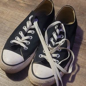 Black converse